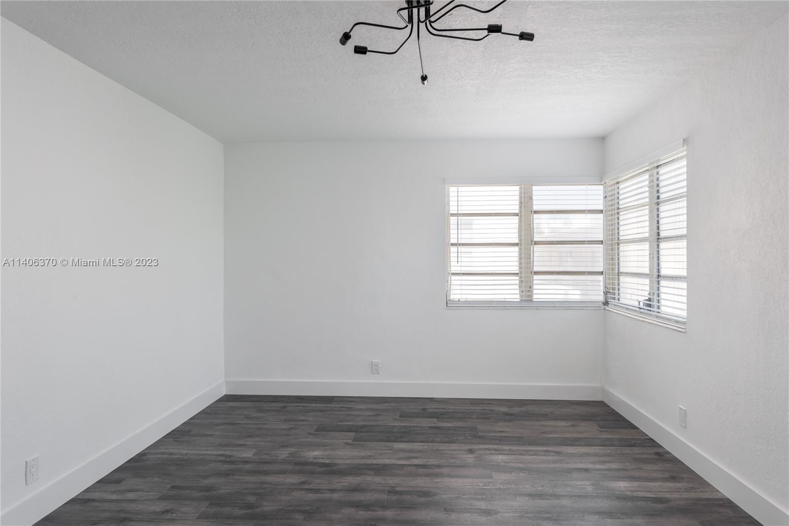 823 Jefferson Ave Unit: 8