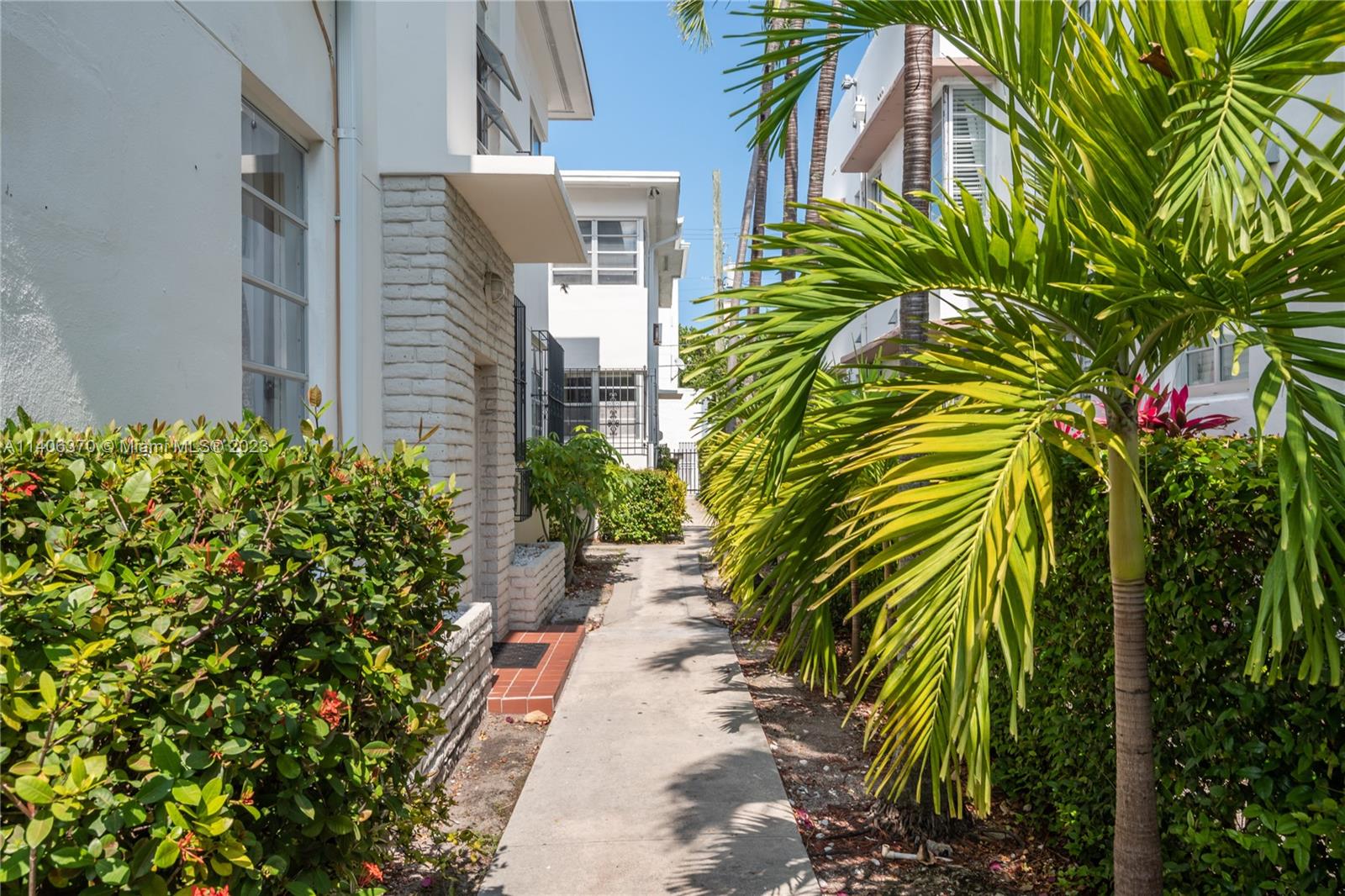 823 Jefferson Ave Unit: 8