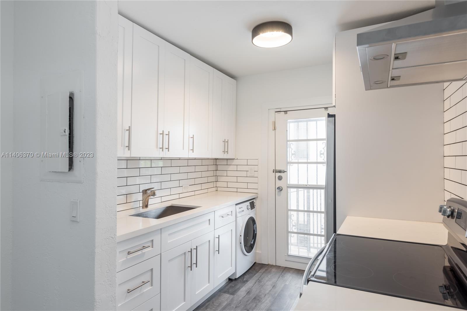 823 Jefferson Ave Unit: 8
