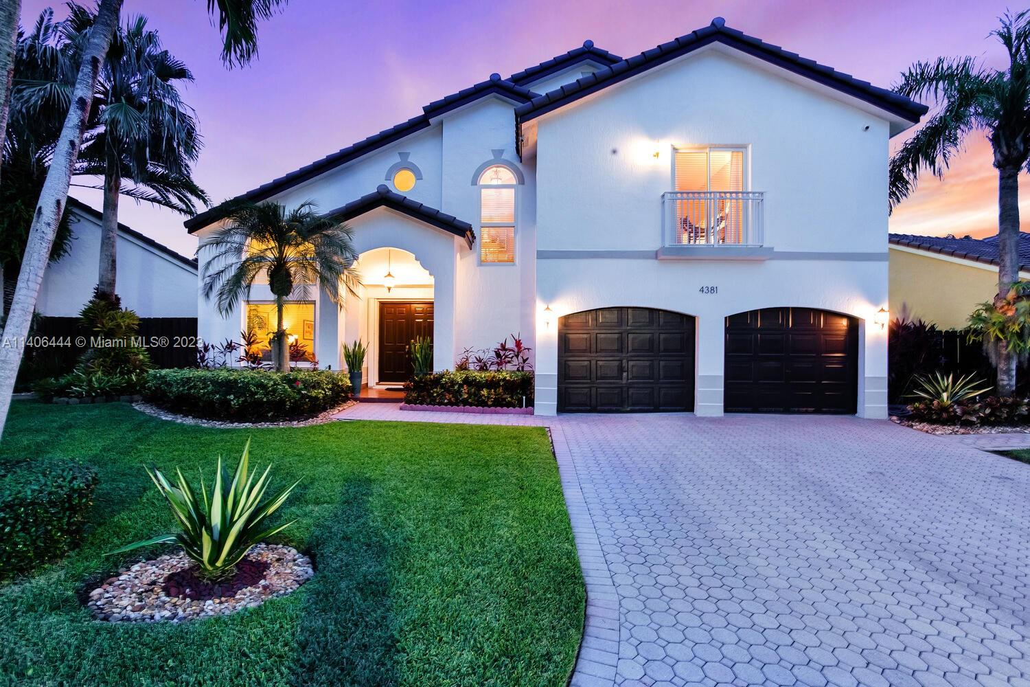 4381 SW 154 Ct