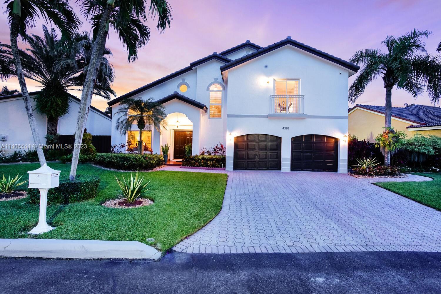 4381 SW 154 Ct