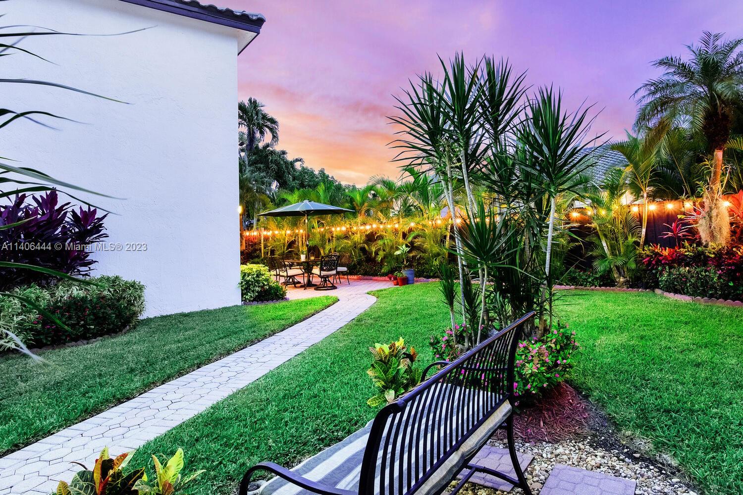 4381 SW 154 Ct