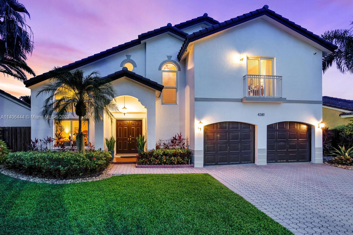 4381 SW 154 Ct