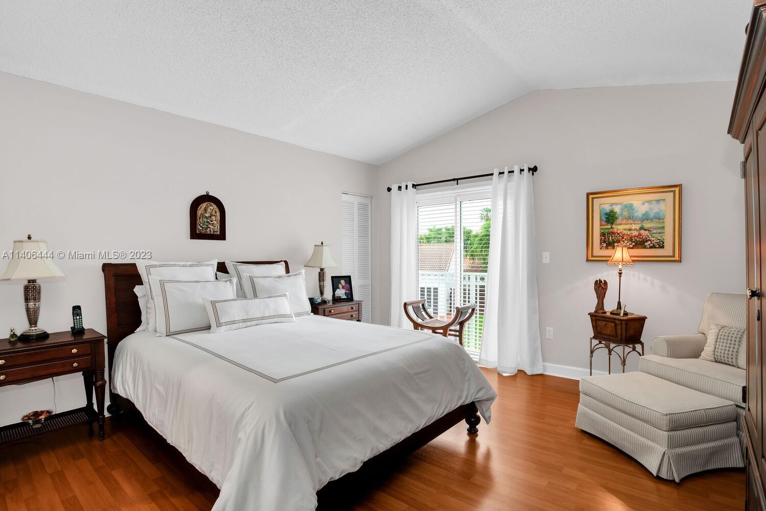4381 SW 154 Ct