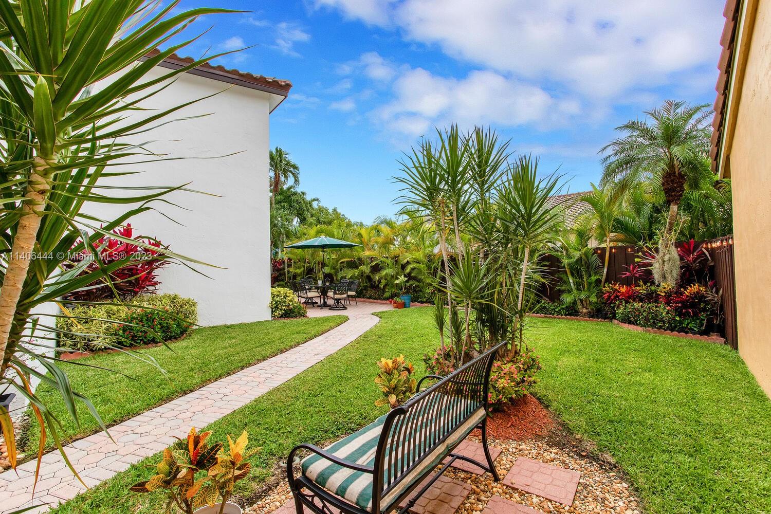 4381 SW 154 Ct
