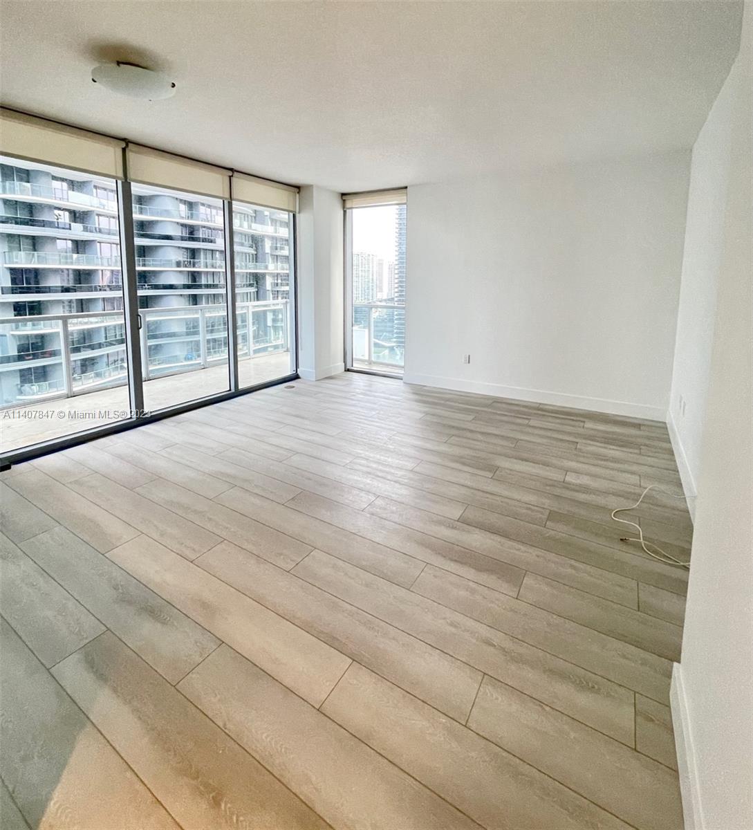 1050 Brickell Ave Unit: 2920