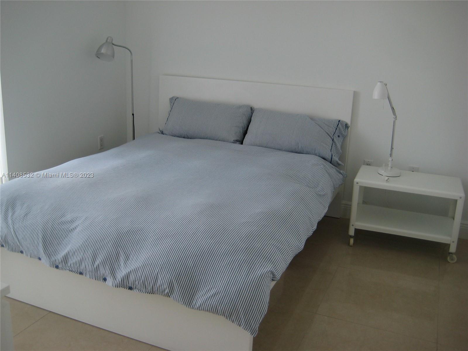 90 SW 3rd St Unit: 4311