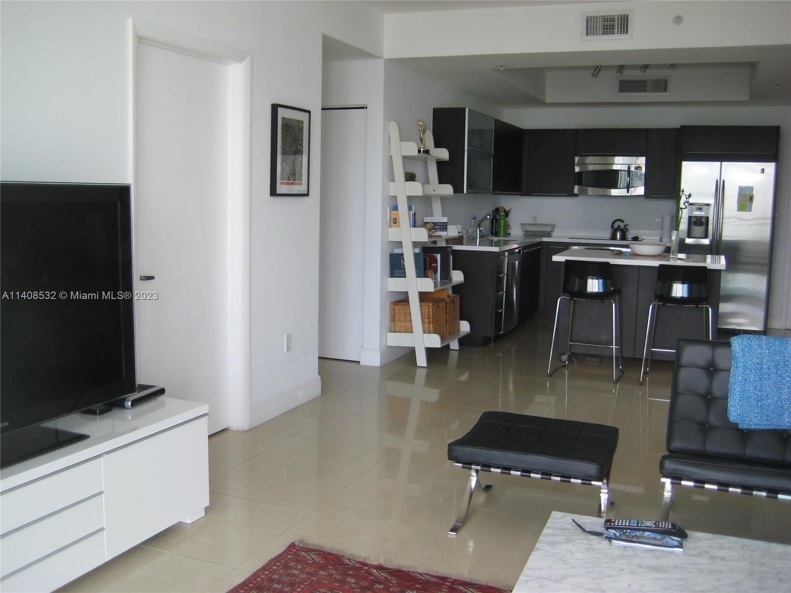 90 SW 3rd St Unit: 4311