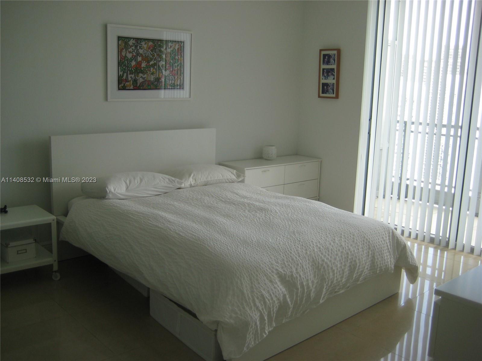 90 SW 3rd St Unit: 4311