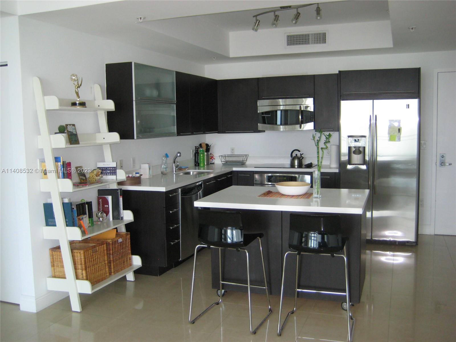 90 SW 3rd St Unit: 4311