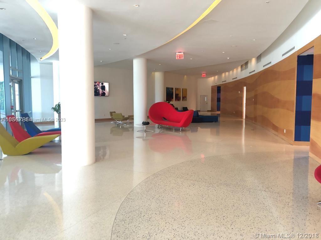 601 NE 36 ST Unit: 2602