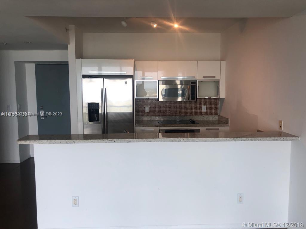 601 NE 36 ST Unit: 2602