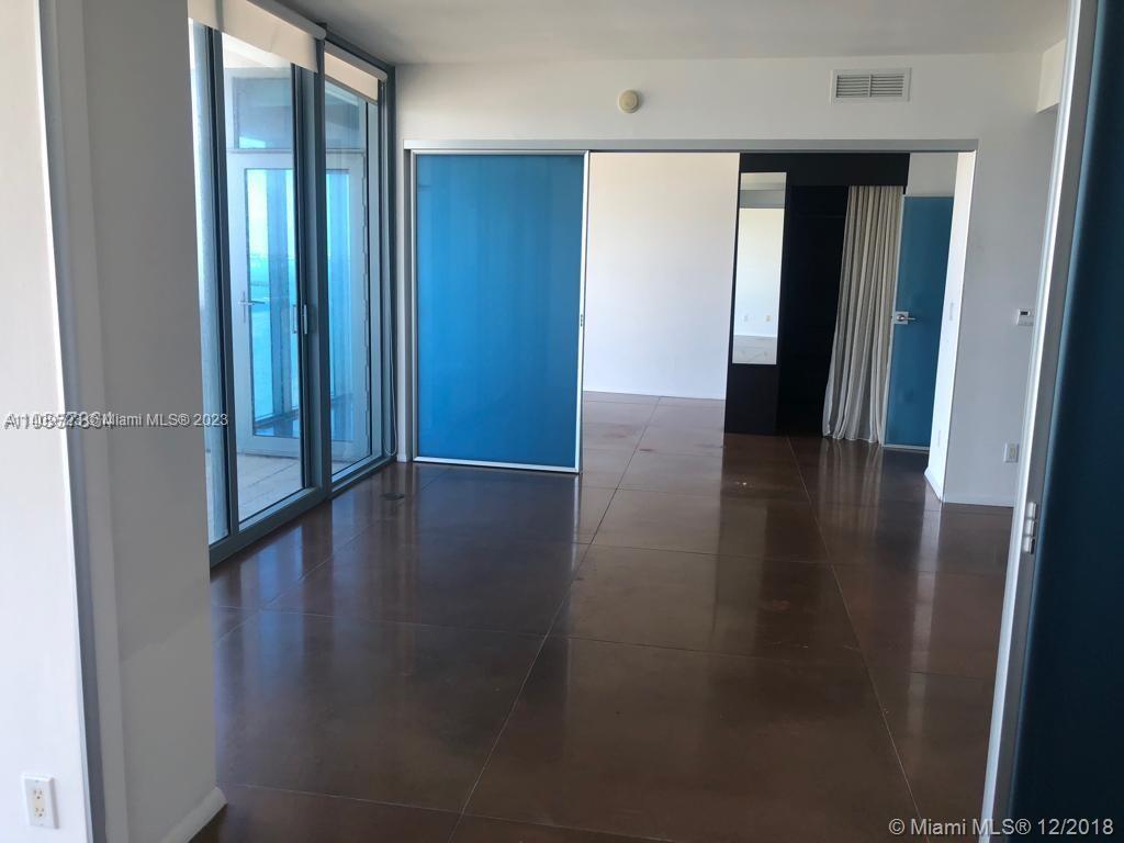 601 NE 36 ST Unit: 2602