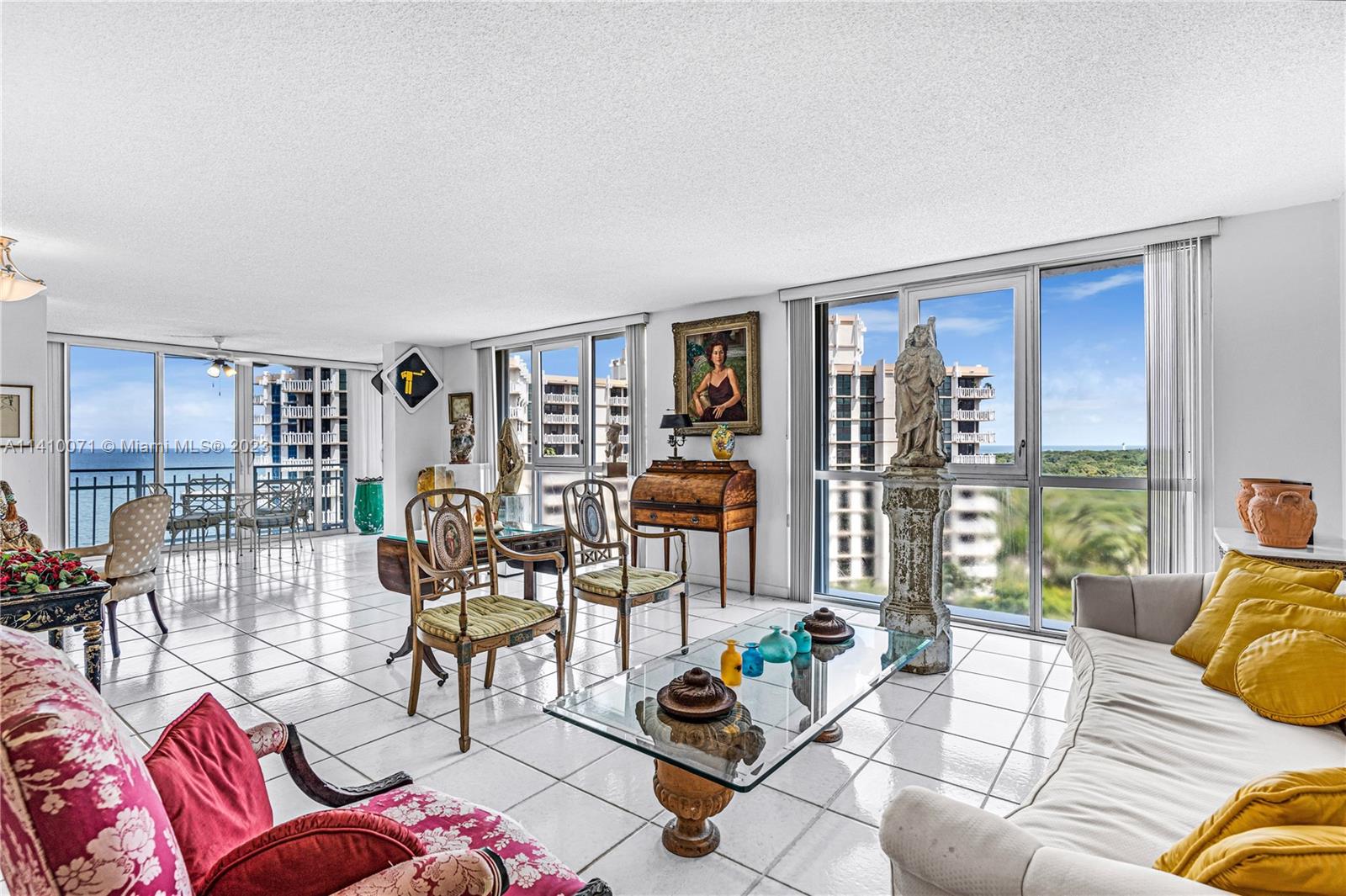 600 Grapetree Dr Unit: PH11ES