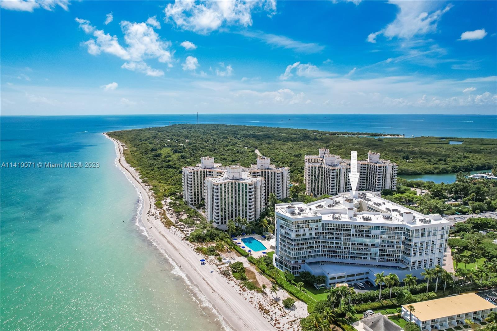 600 Grapetree Dr Unit: PH11ES