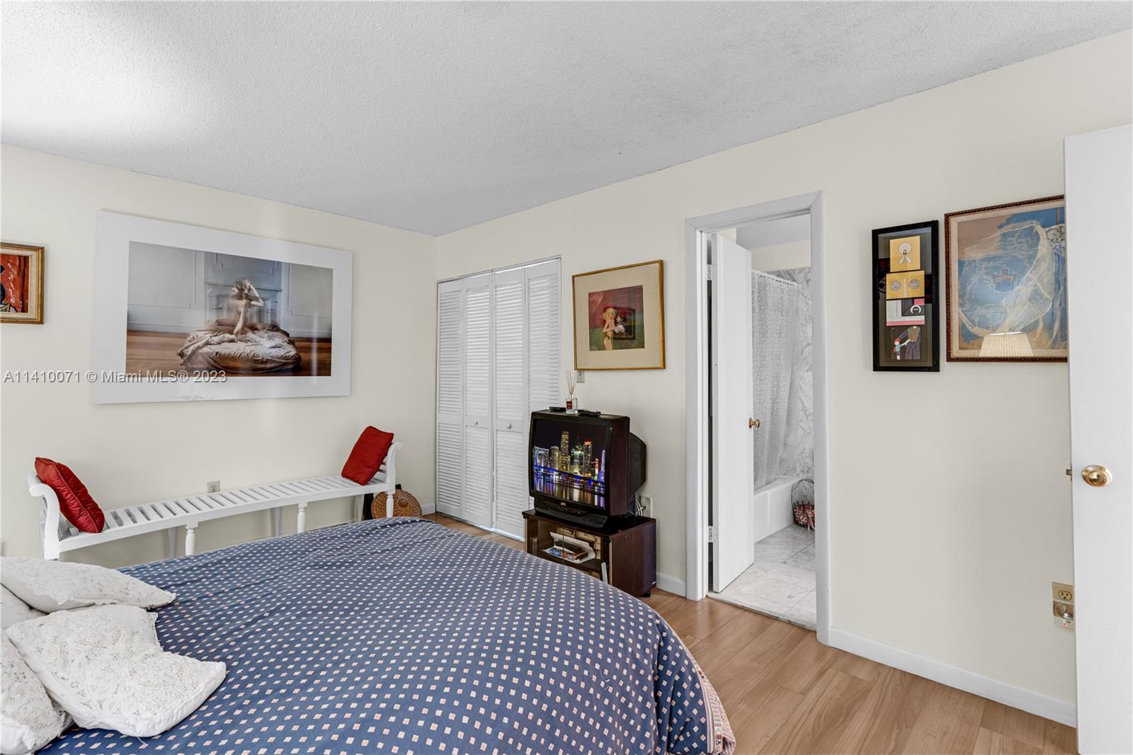 600 Grapetree Dr Unit: PH11ES