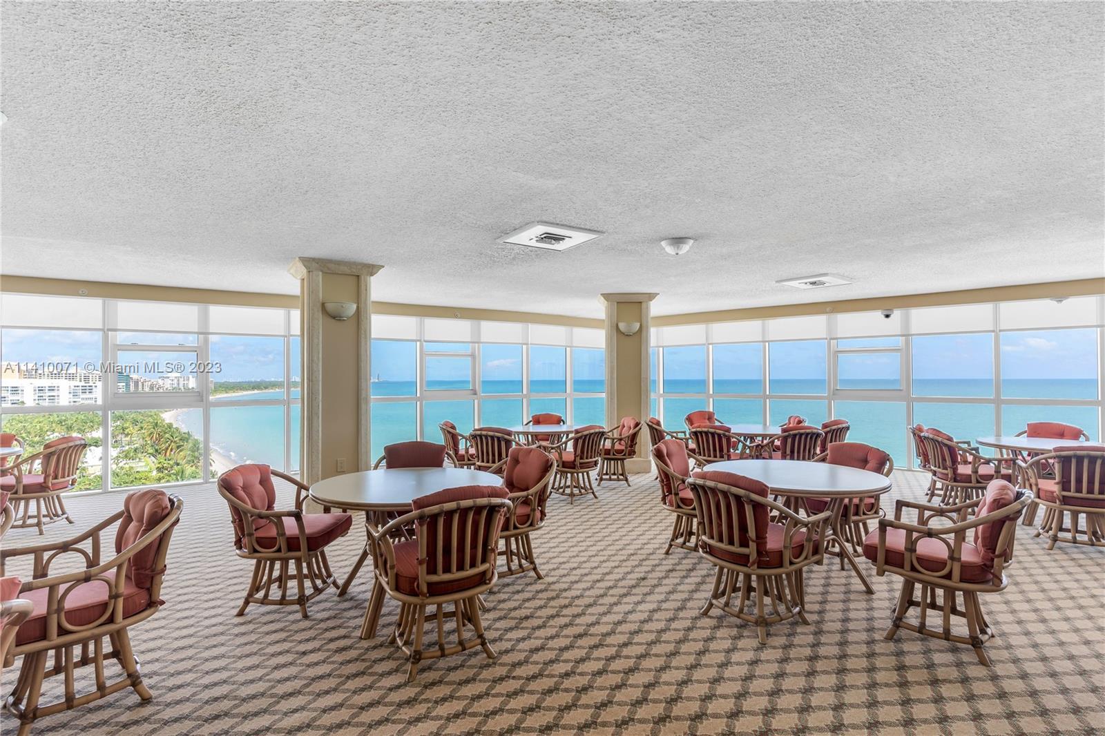 600 Grapetree Dr Unit: PH11ES