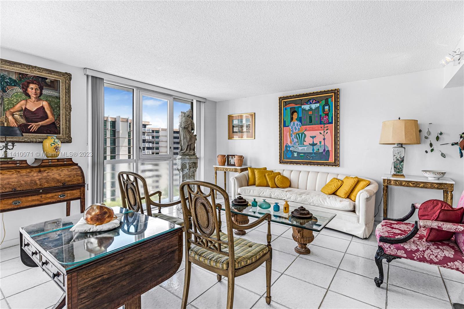 600 Grapetree Dr Unit: PH11ES