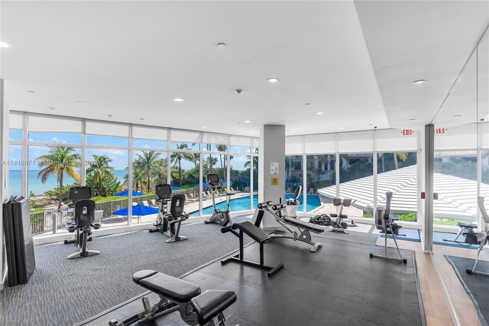 600 Grapetree Dr Unit: PH11ES