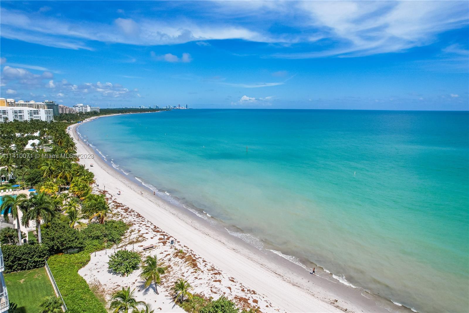 600 Grapetree Dr Unit: PH11ES