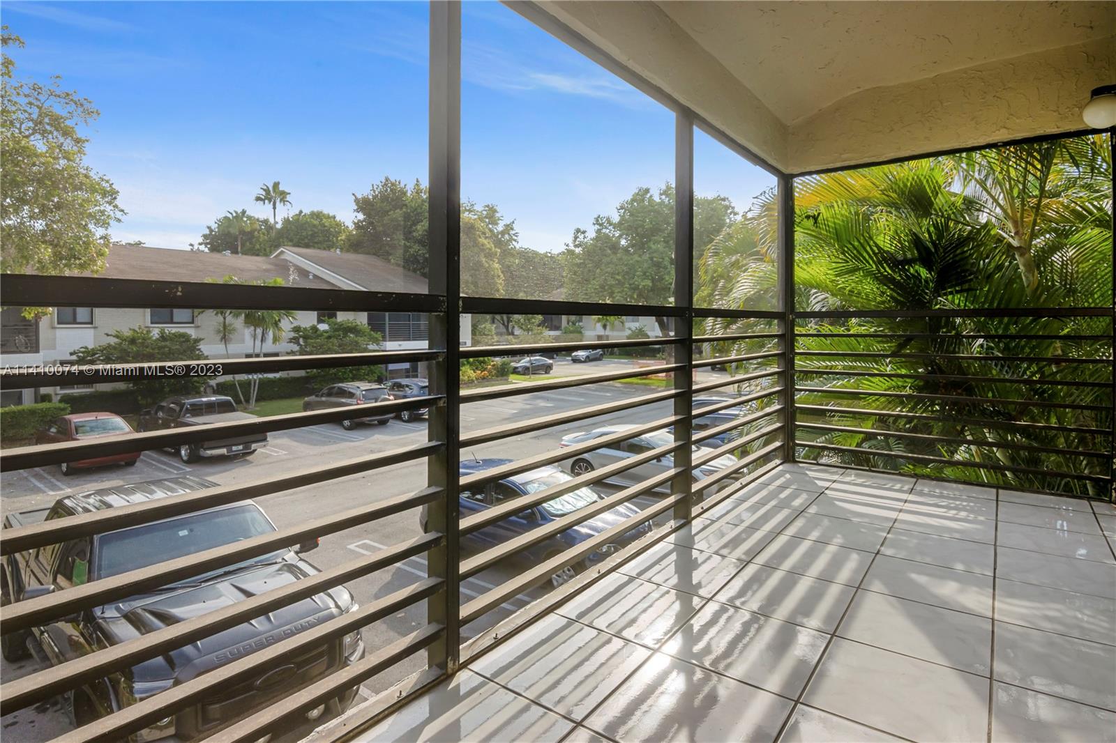 707 Gardens Dr Unit: 203