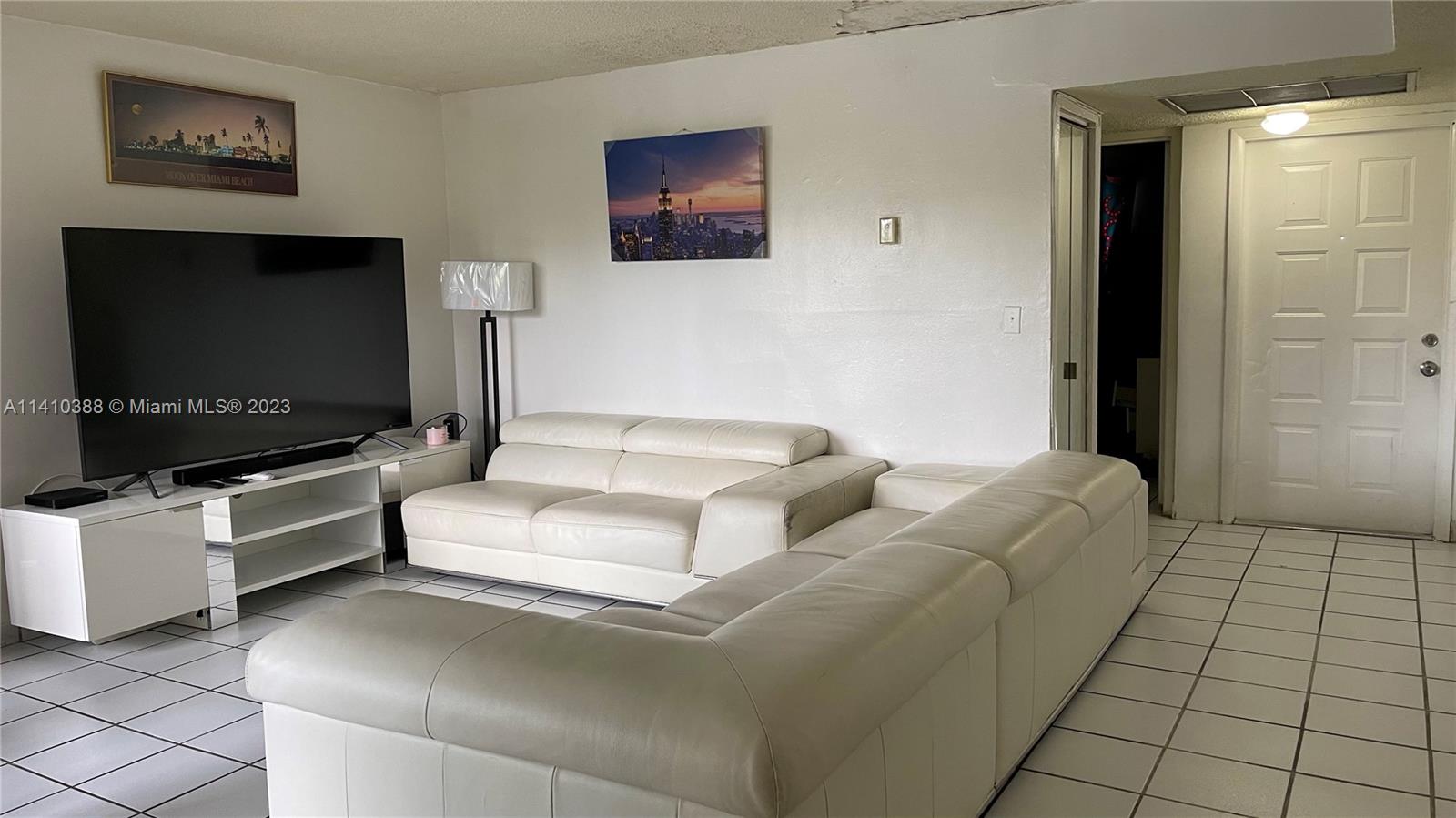 1021 Adams Ave Unit: 1021F