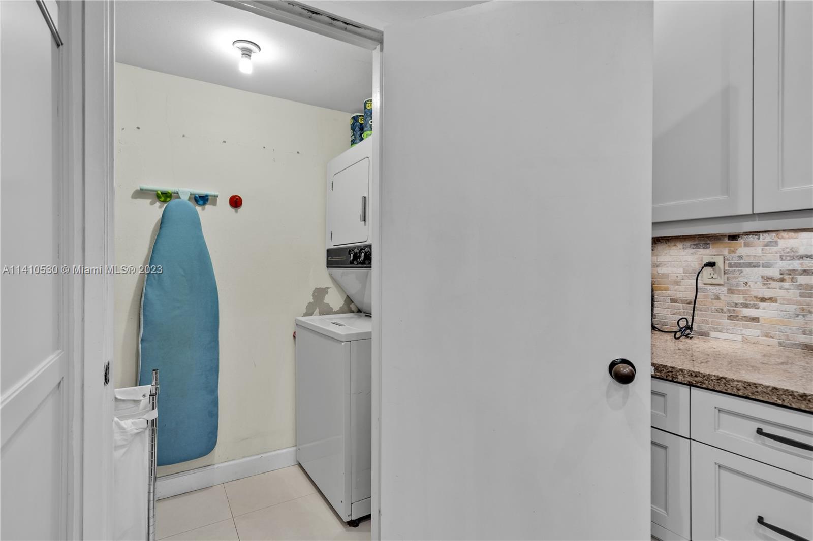 151 Crandon Blvd Unit: 142