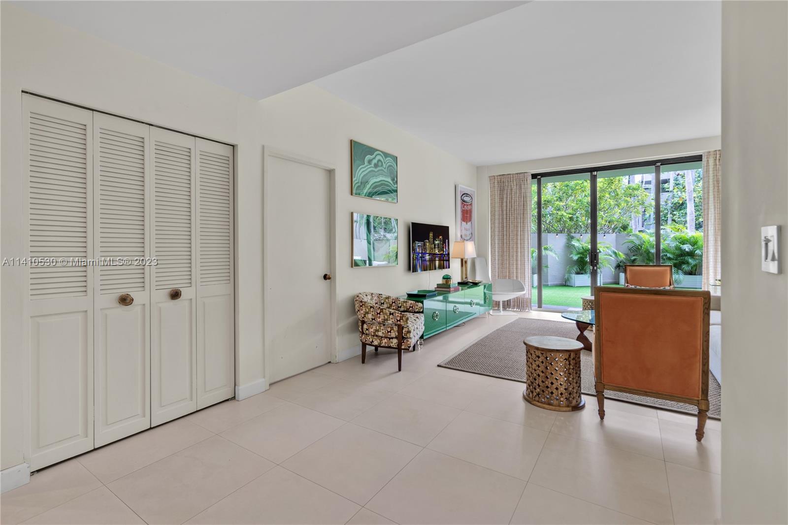 151 Crandon Blvd Unit: 142