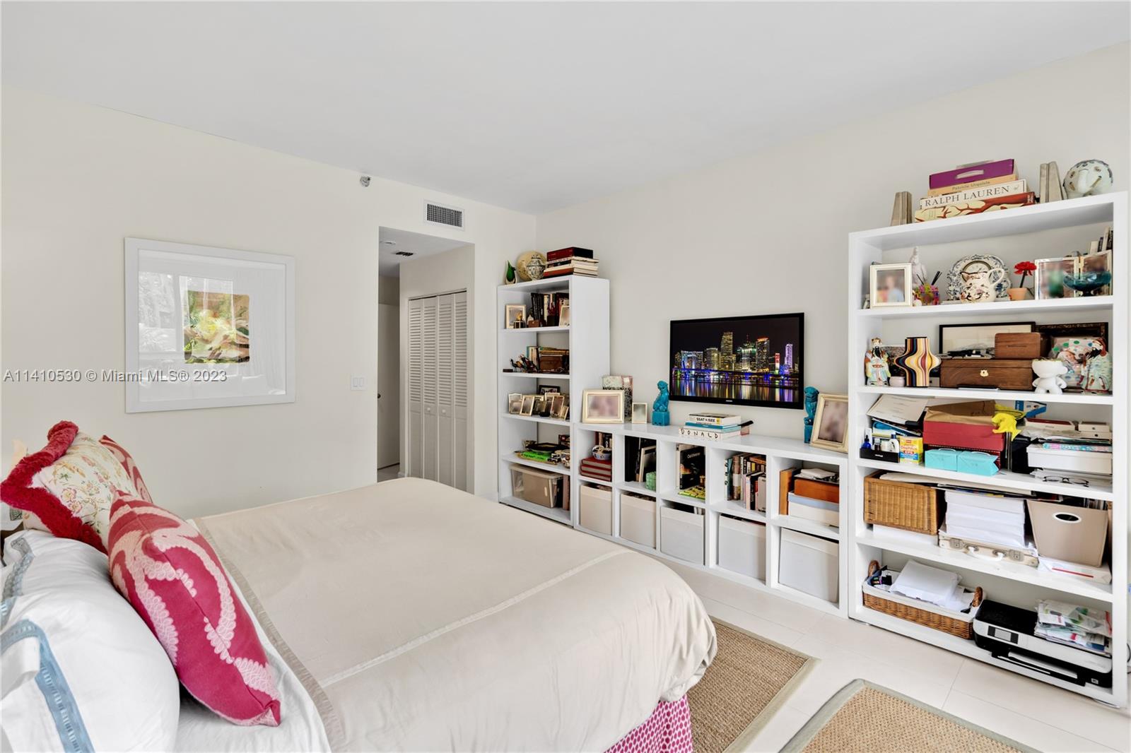 151 Crandon Blvd Unit: 142