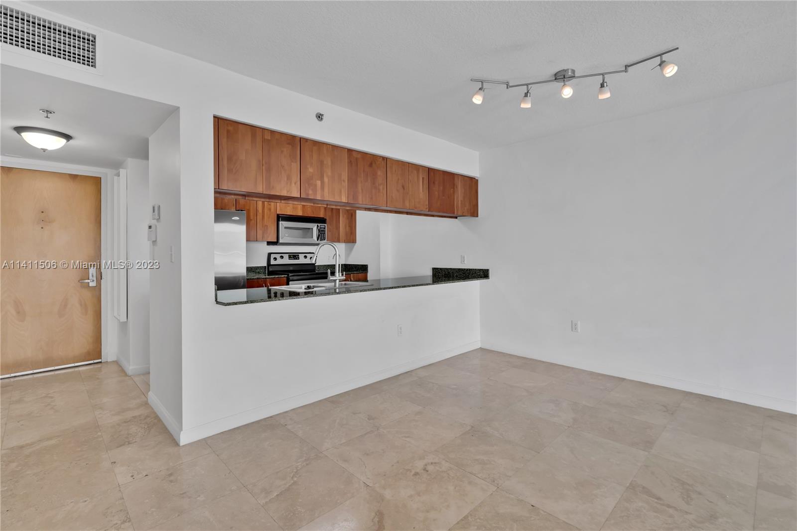 1200 Brickell Bay Dr Unit: 3606