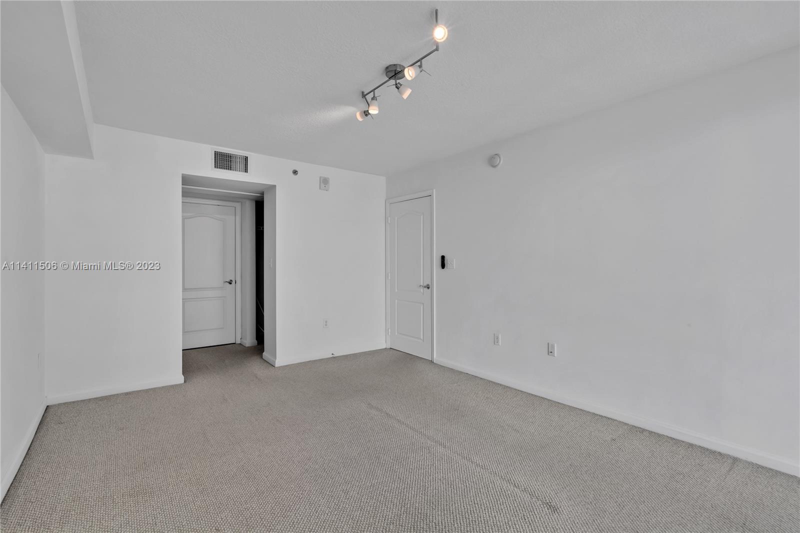 1200 Brickell Bay Dr Unit: 3606