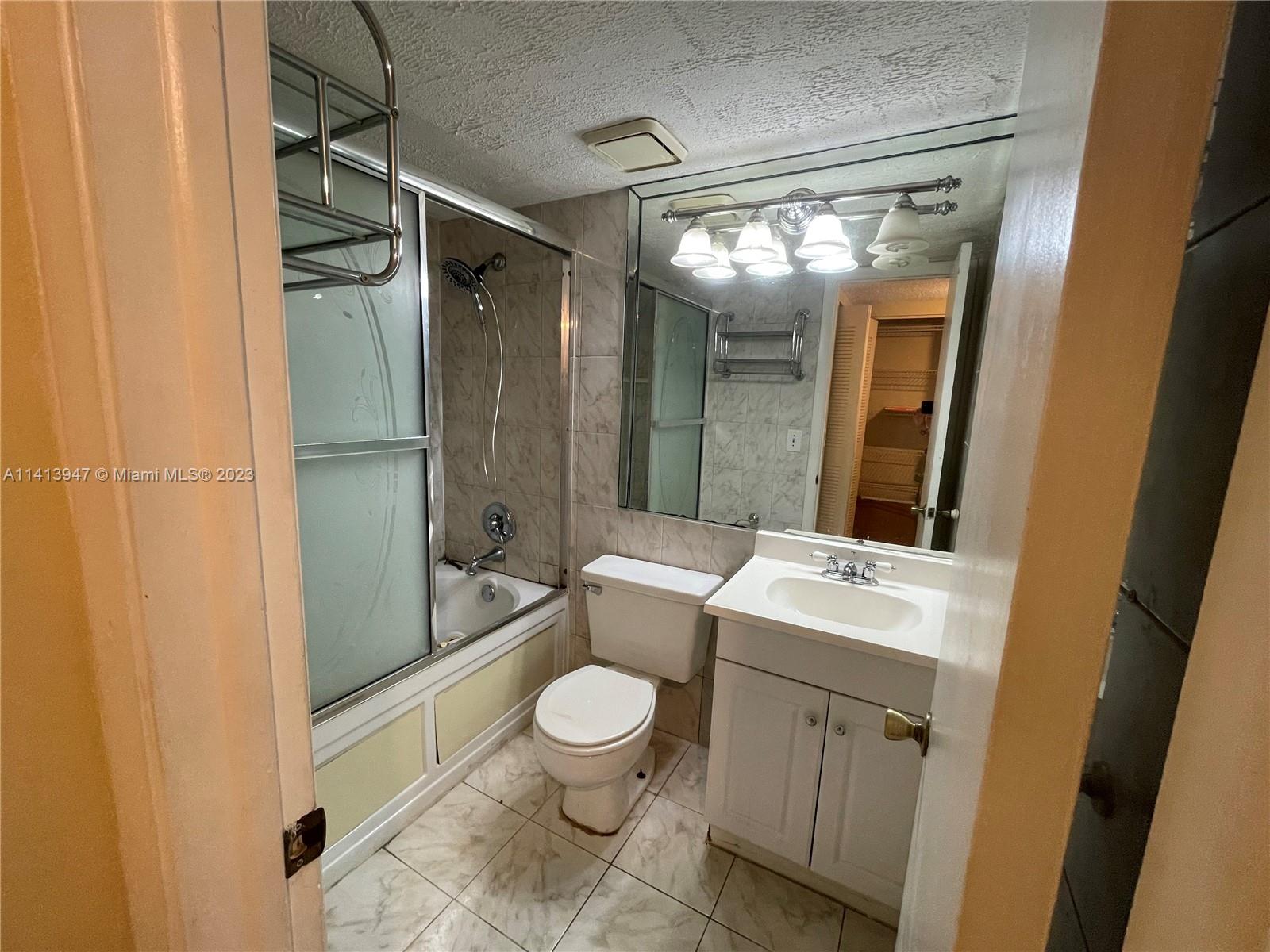 7416 NW 34th St Unit: 7416