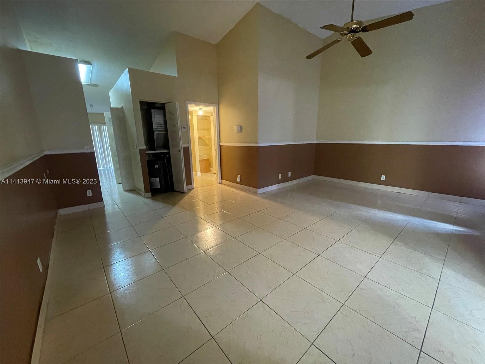 7416 NW 34th St Unit: 7416