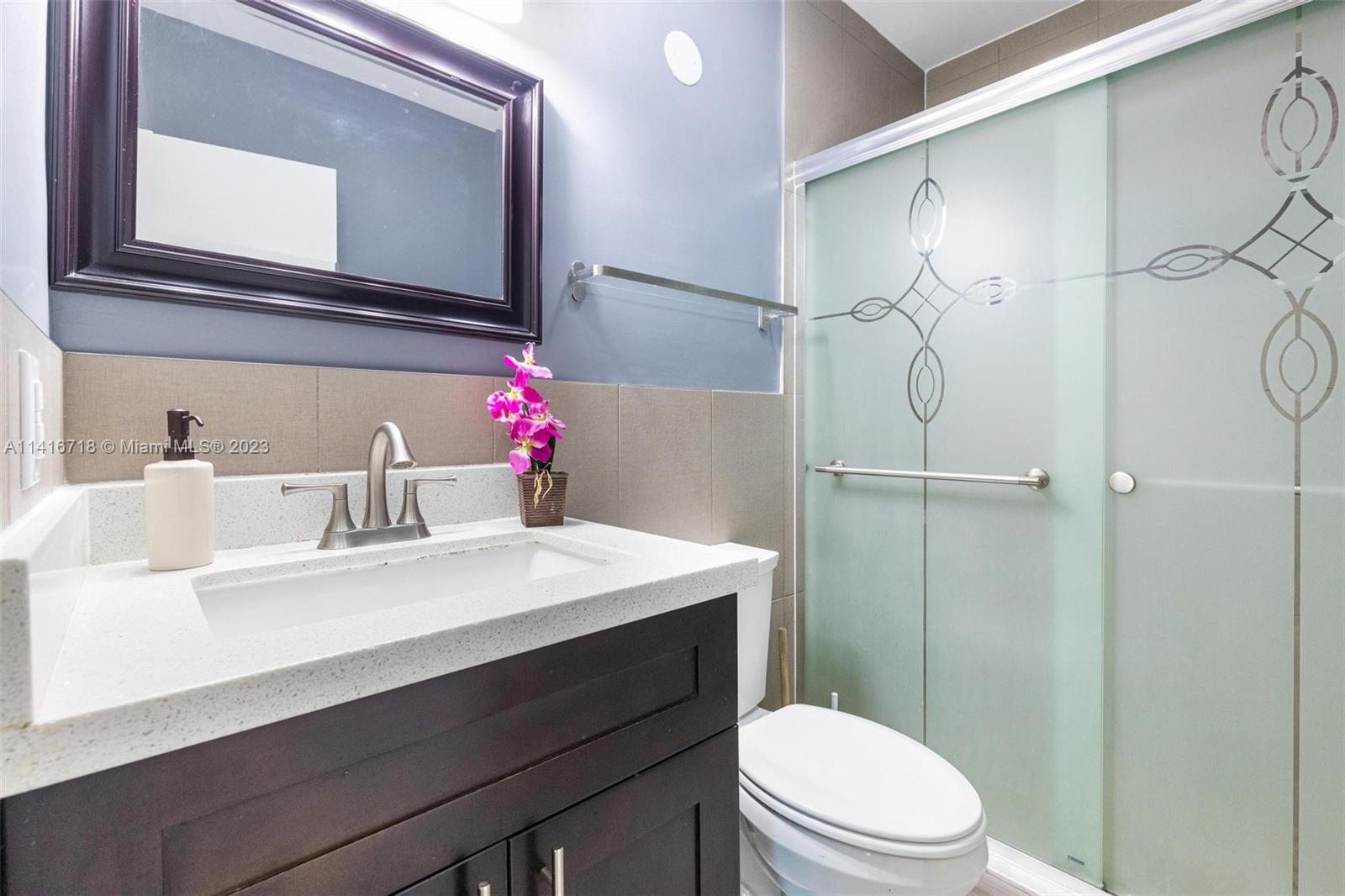 1631 N 69th Ter Unit: 1631