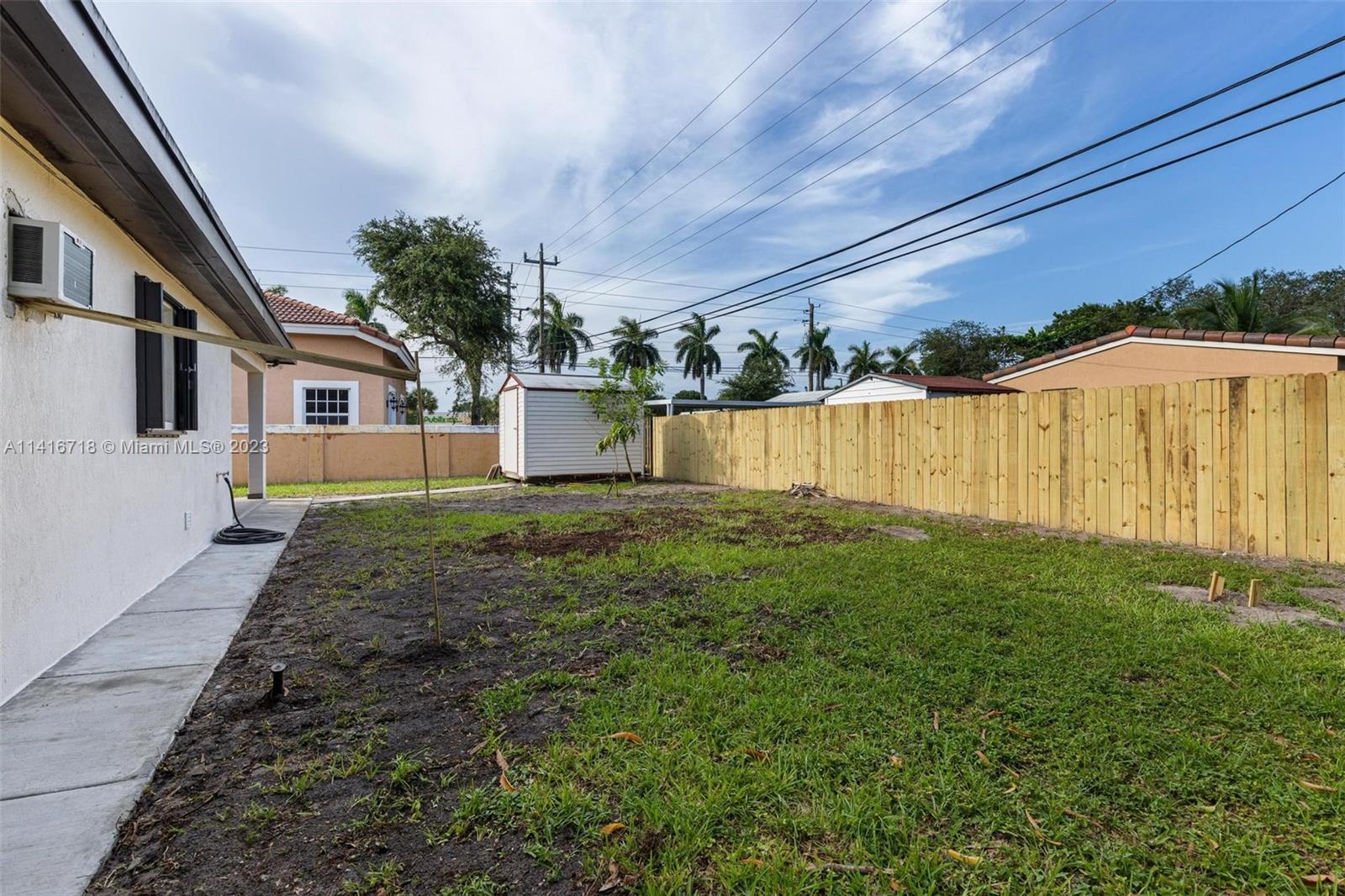 1631 N 69th Ter Unit: 1631