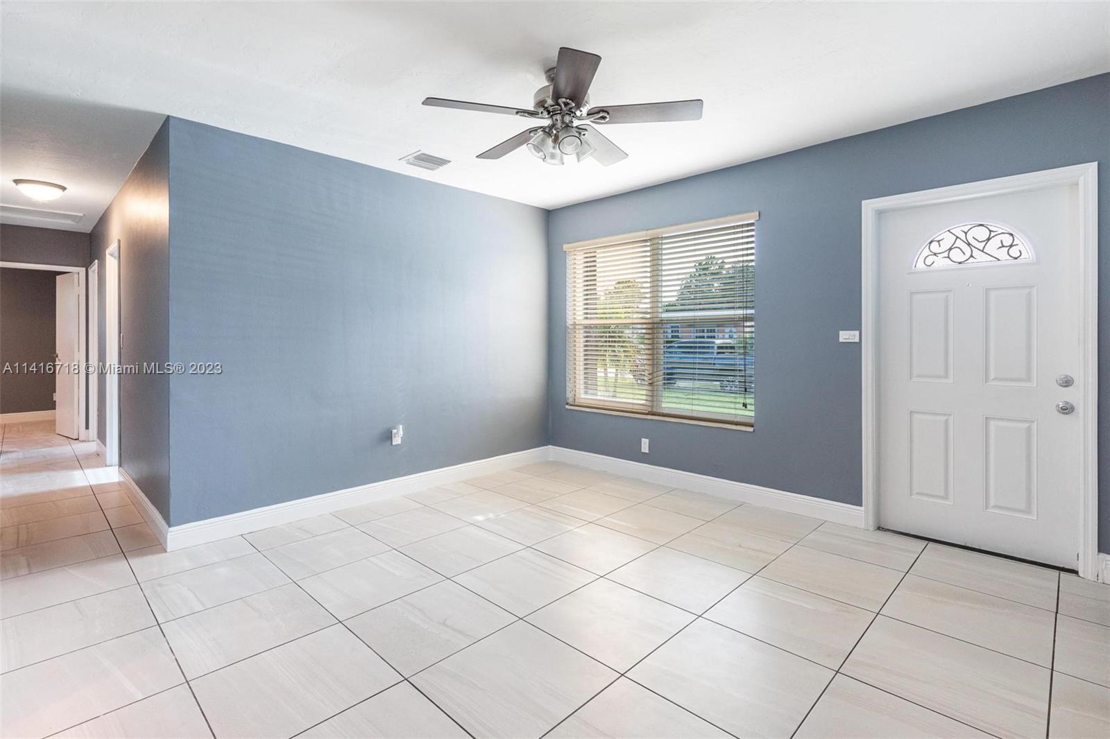 1631 N 69th Ter Unit: 1631
