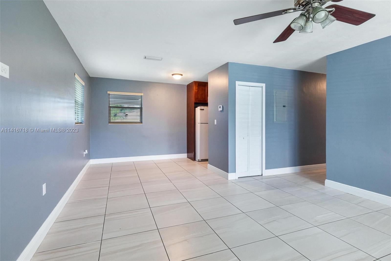 1631 N 69th Ter Unit: 1631