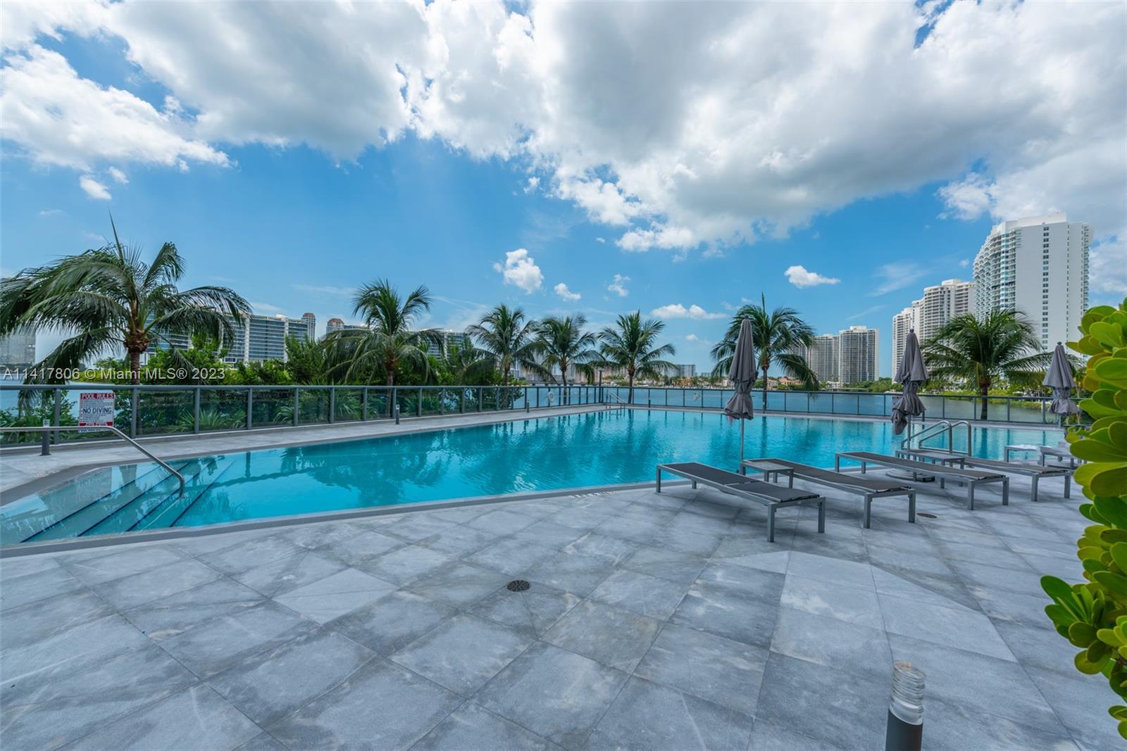3300 NE 188th St Unit: 517