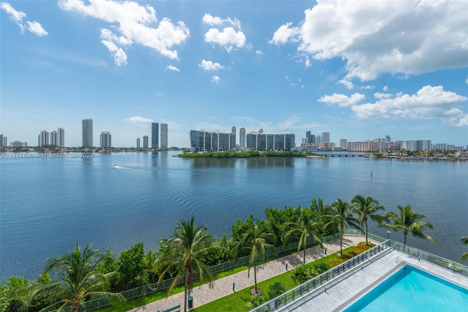 3300 NE 188th St Unit: 517