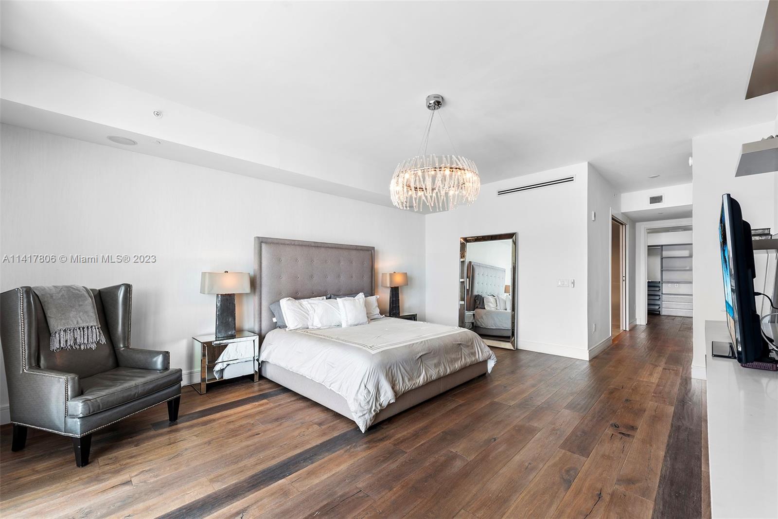 3300 NE 188th St Unit: 517