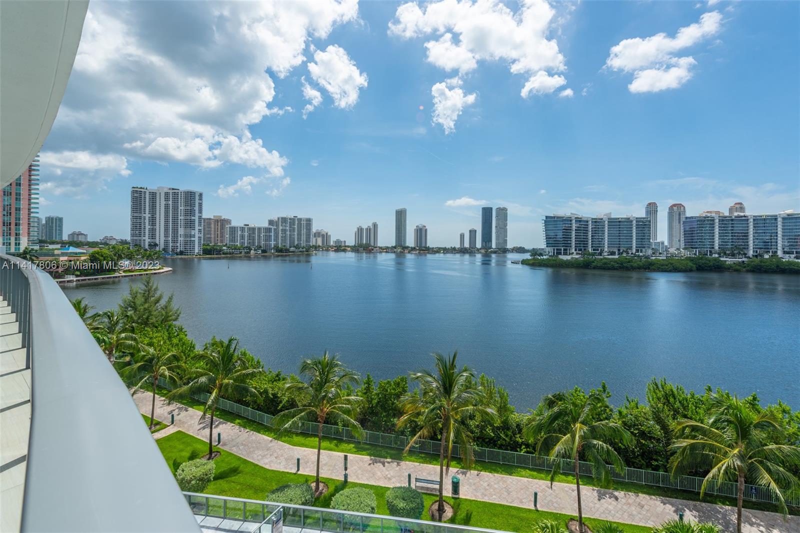 3300 NE 188th St Unit: 517