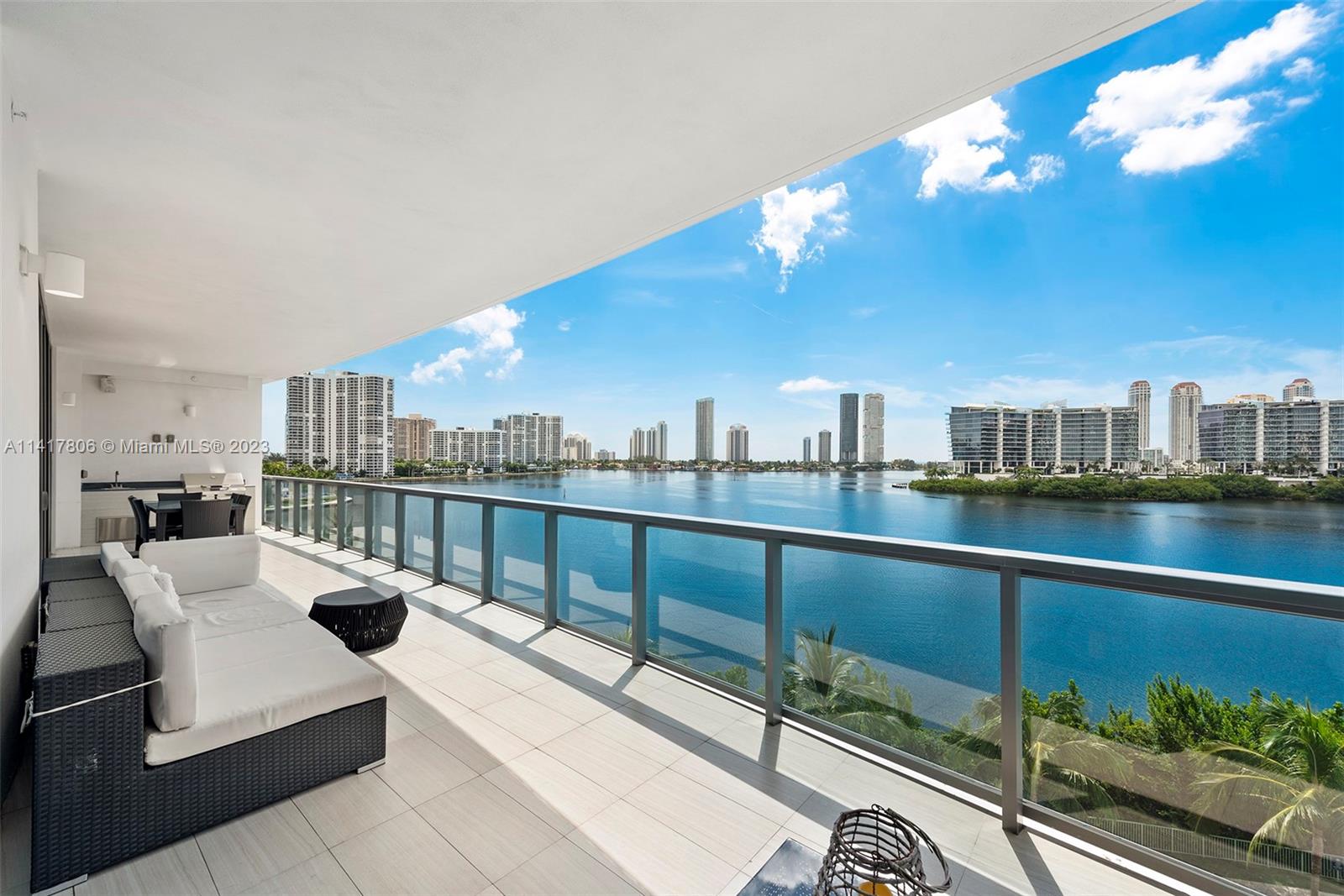3300 NE 188th St Unit: 517