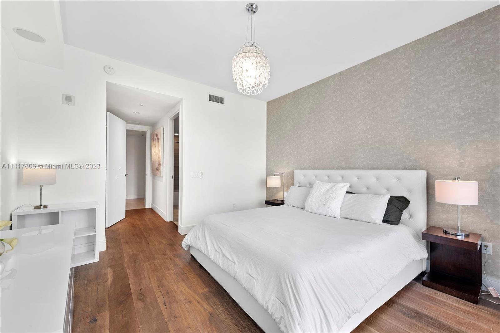 3300 NE 188th St Unit: 517