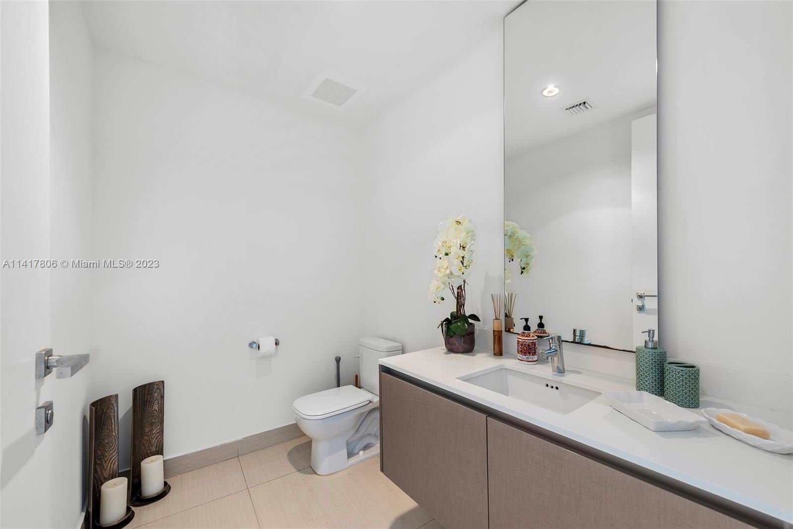 3300 NE 188th St Unit: 517