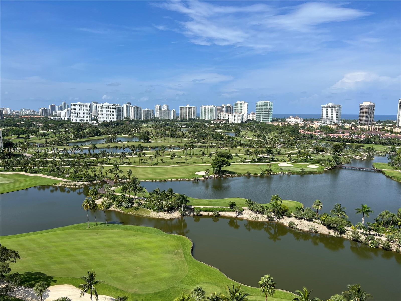 19501 W Country Club Dr Unit: 1902