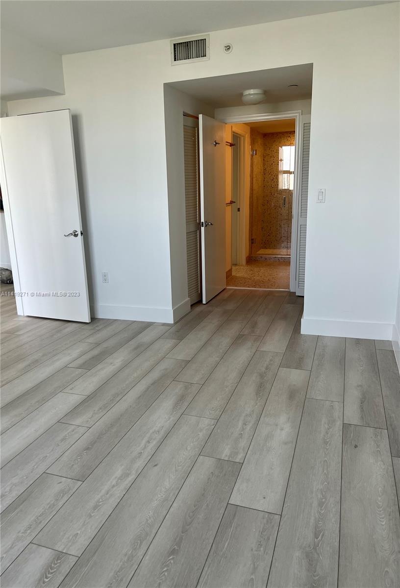 19501 W Country Club Dr Unit: 1902