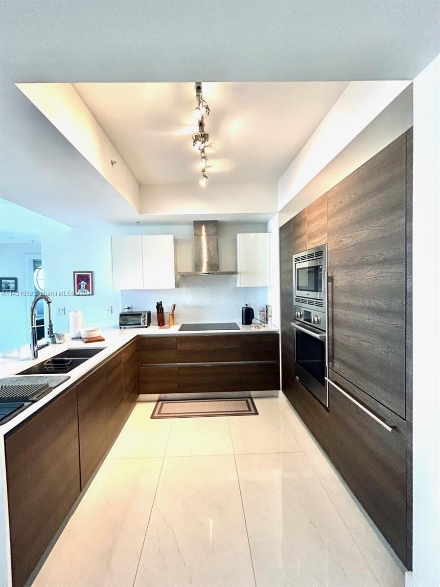 301 Altara Ave Unit: 802