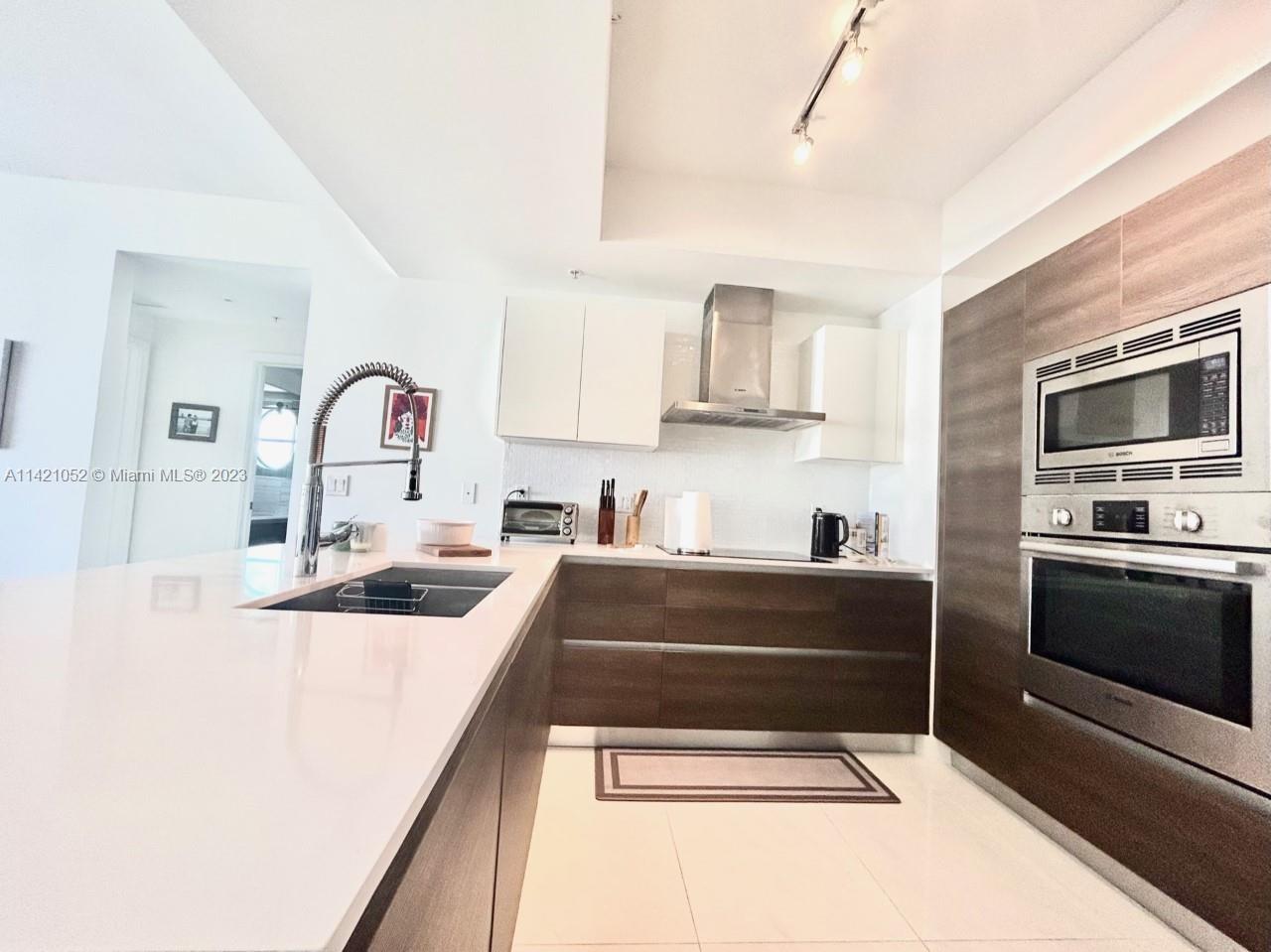 301 Altara Ave Unit: 802