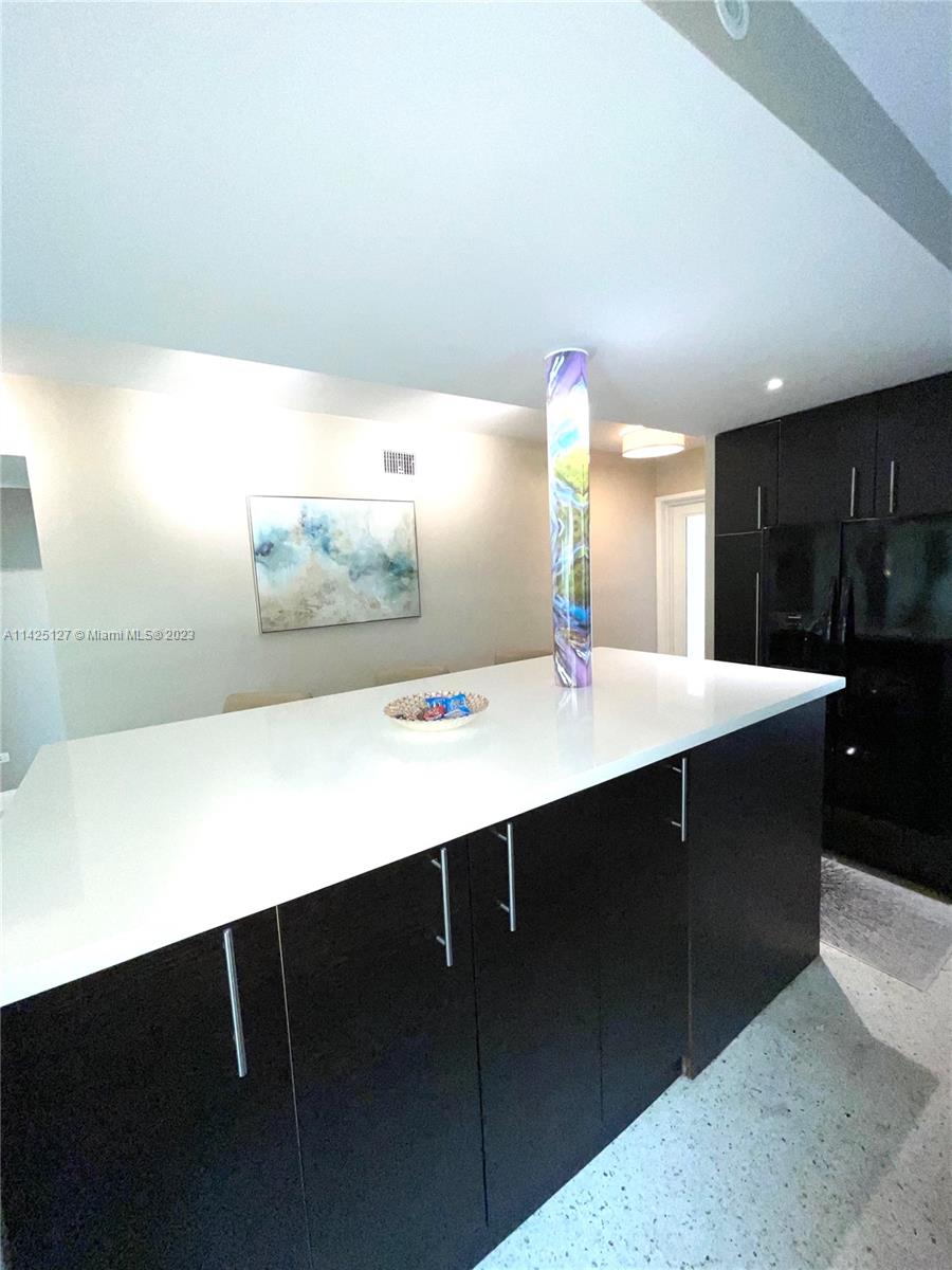 10170 Collins Ave Unit: 1