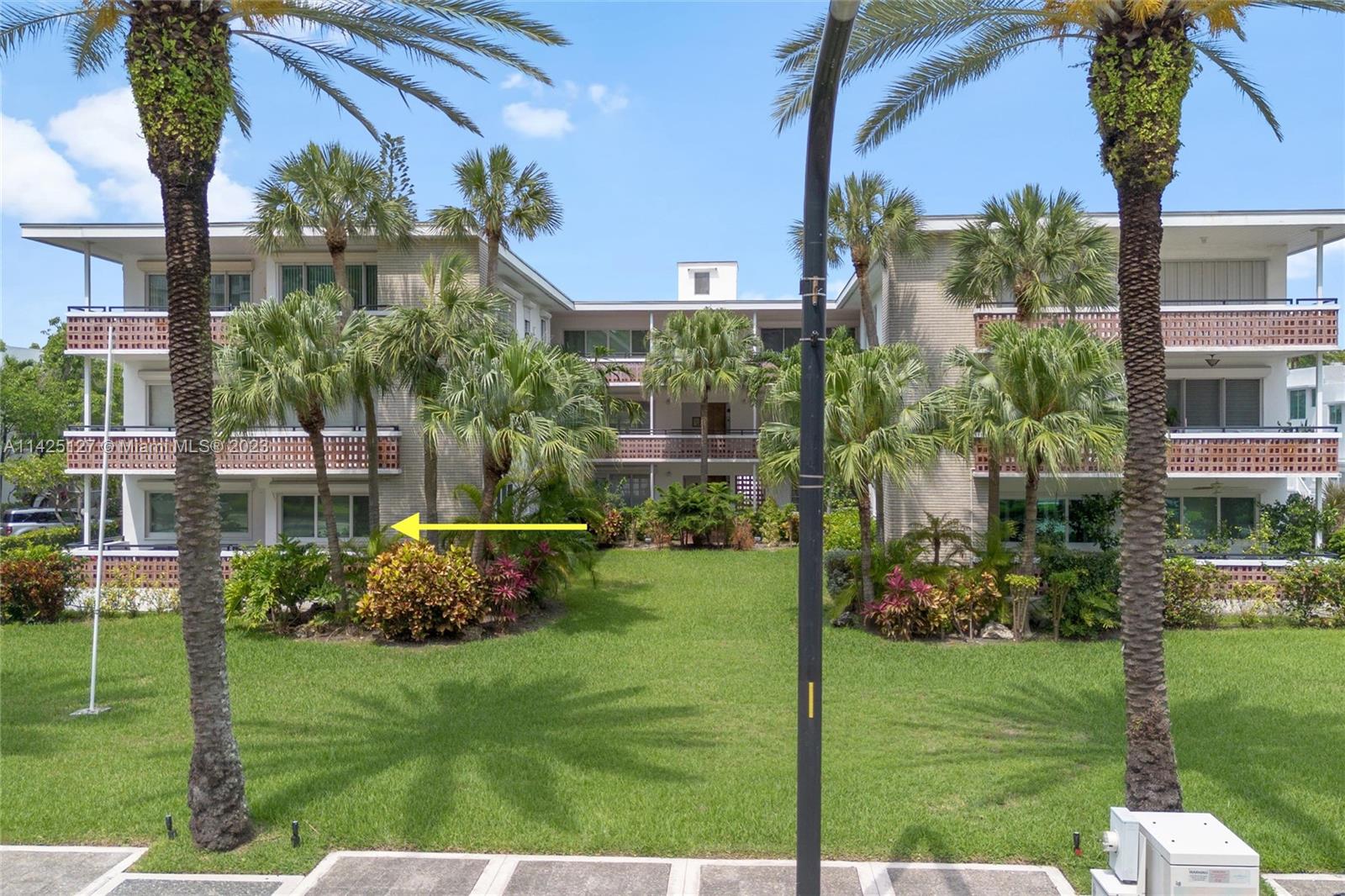 10170 Collins Ave Unit: 1